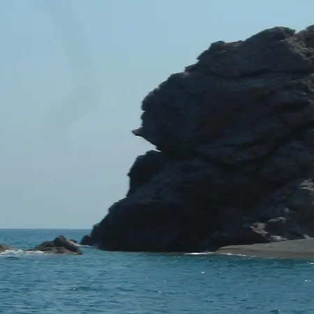 Kalamos Due דירה *