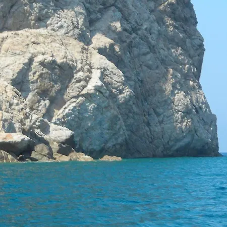 Kalamos Due דירה *